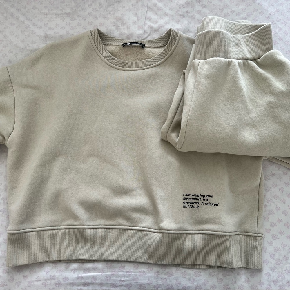 Zara Beige Crewneck Sweatshirt and Joggers Set